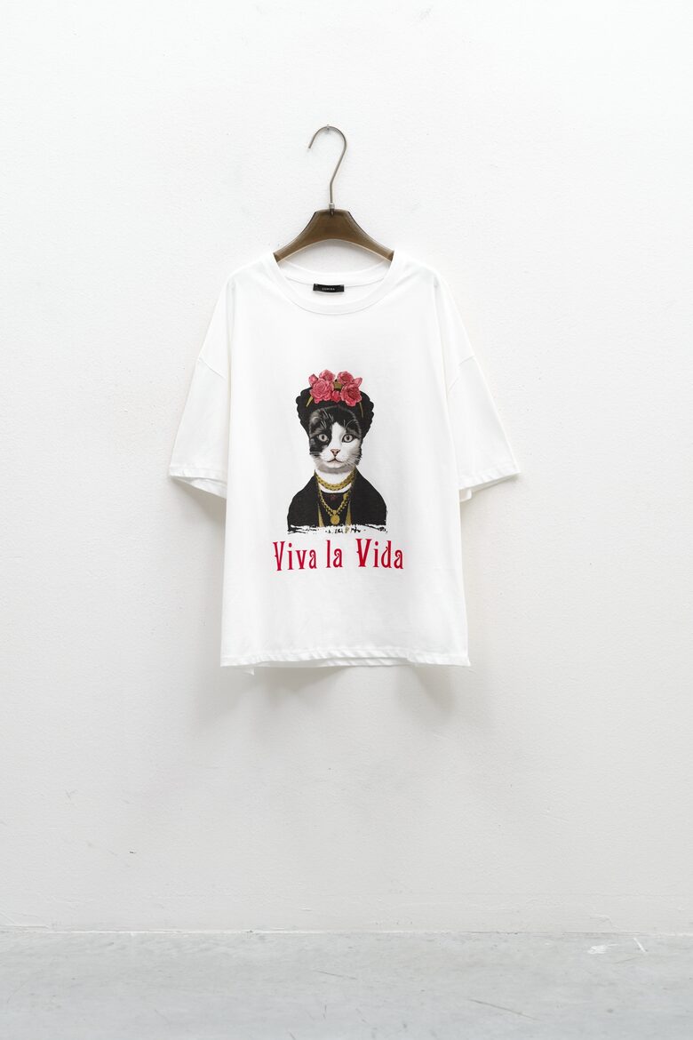 Kokvilnas T-krekls ar stilizētu Frīdu, universāls lielizmērs